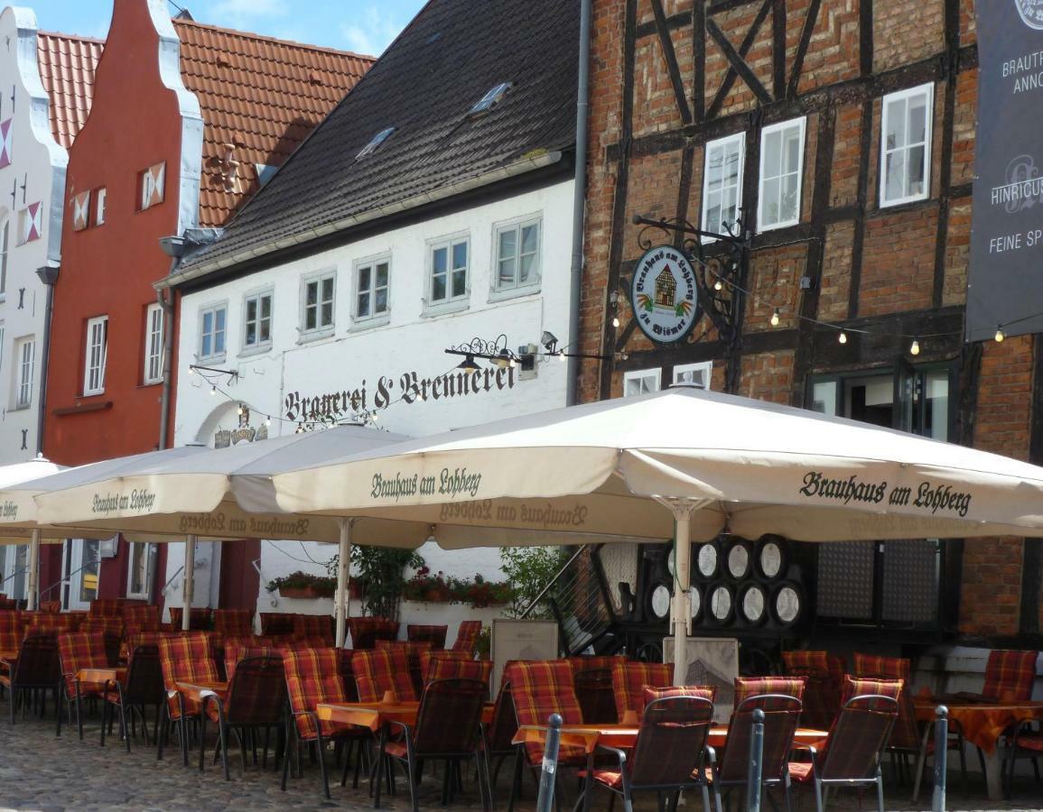 Pension Am Burgwall Wismar Exterior photo